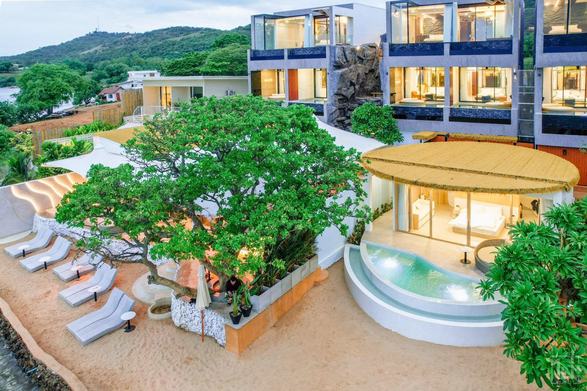 Pool Villa Beach Front